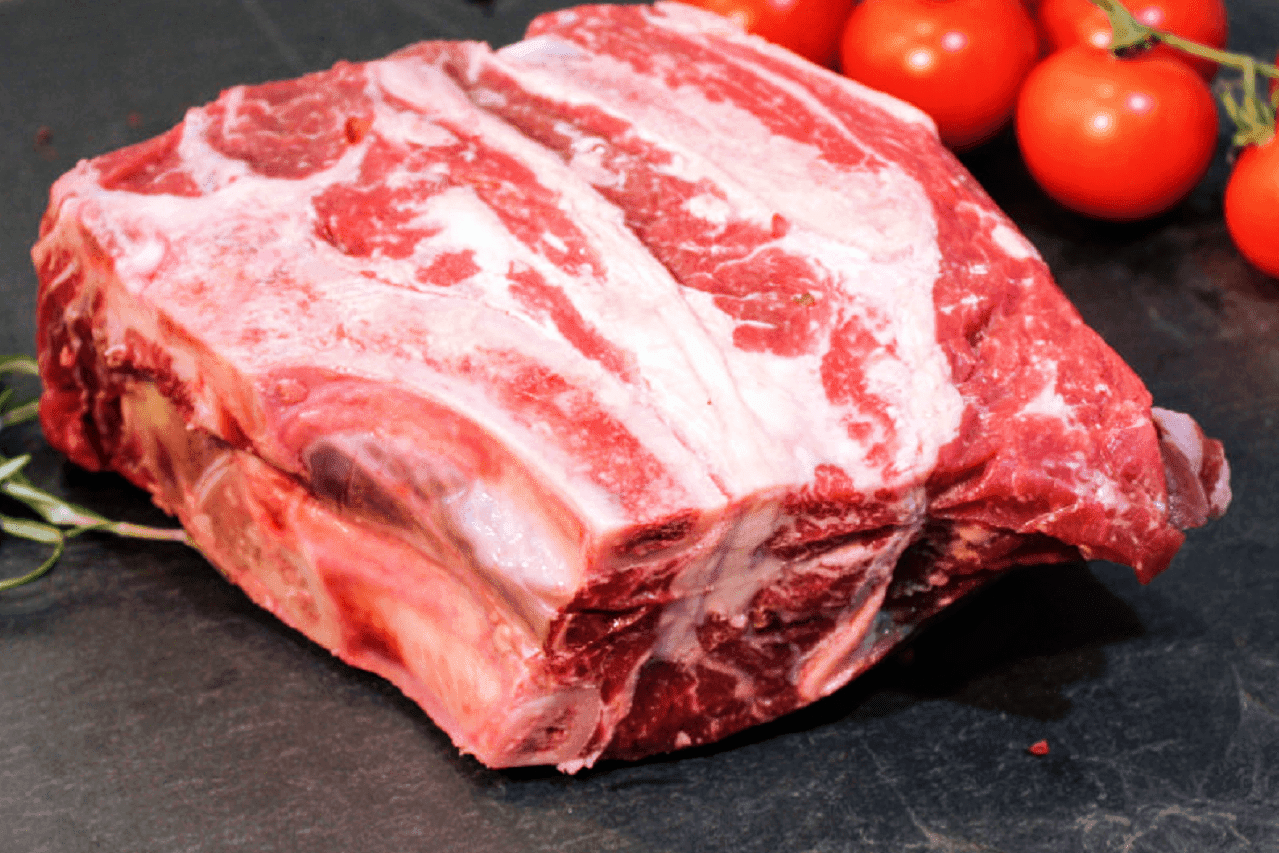 Beef Chuck Roast (Bone-in)
